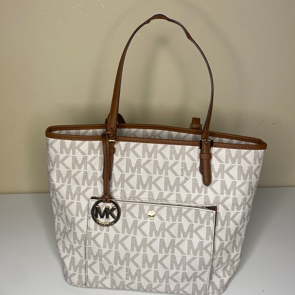 **MICHAEL KORS** leather Tote Bag!